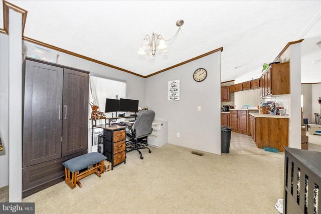 122 PAULS PL, Falling Waters, WV 25419