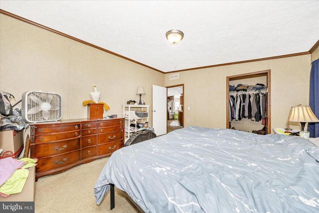 122 PAULS PL, Falling Waters, WV 25419