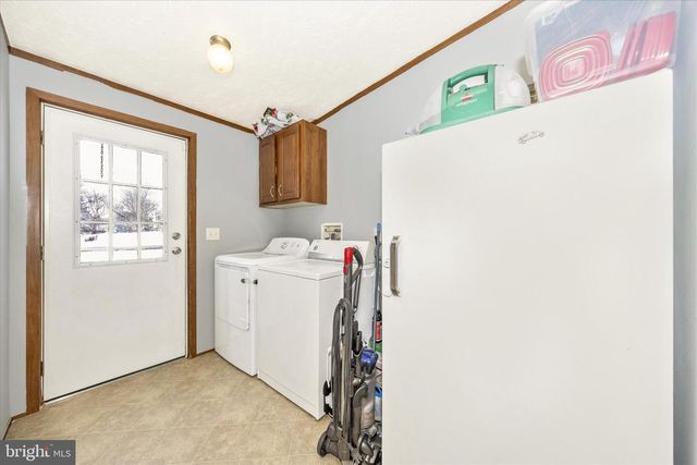 122 PAULS PL, Falling Waters, WV 25419