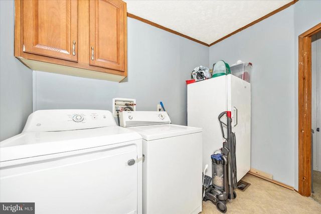 122 PAULS PL, Falling Waters, WV 25419