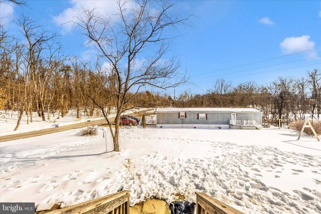 122 PAULS PL, Falling Waters, WV 25419