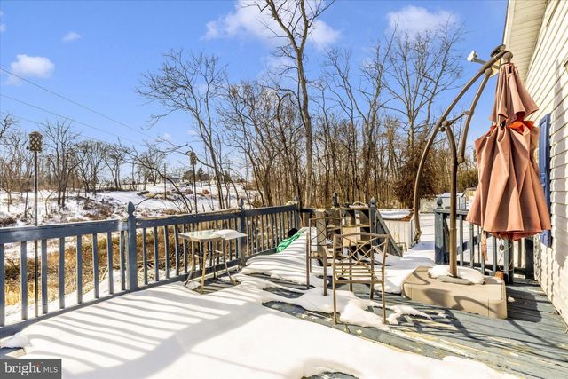 122 PAULS PL, Falling Waters, WV 25419