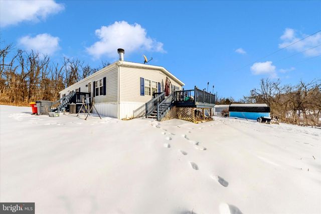 122 PAULS PL, Falling Waters, WV 25419