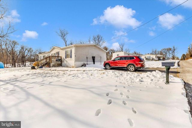 122 PAULS PL, Falling Waters, WV 25419