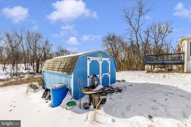 122 PAULS PL, Falling Waters, WV 25419