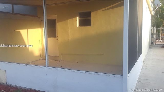 1934 Rodman St REAR UNIT, Hollywood, FL 33020