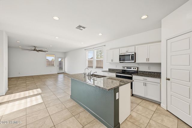 8297 W CLEMENTE Way, Florence, AZ 85132