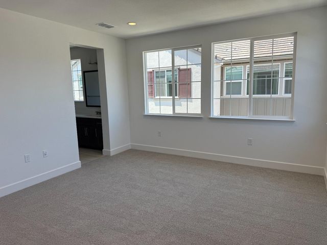 96 E Frost Drive, Tracy, CA 95391