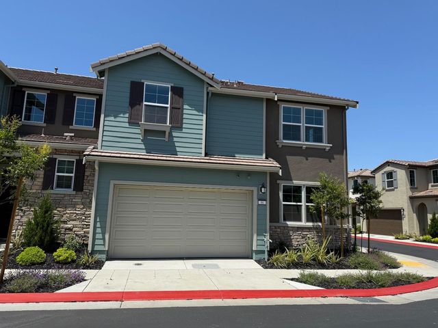 96 E Frost Drive, Tracy, CA 95391