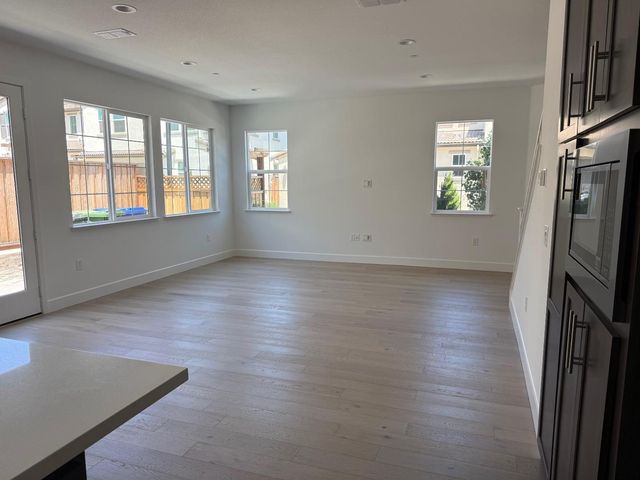 96 E Frost Drive, Tracy, CA 95391