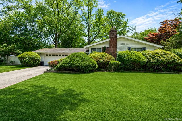 3 Cedar Crest Drive, Dix Hills, NY 11746