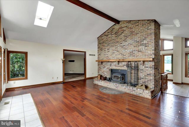 130 ALLENDALE RD, Shoemakersville, PA 19555