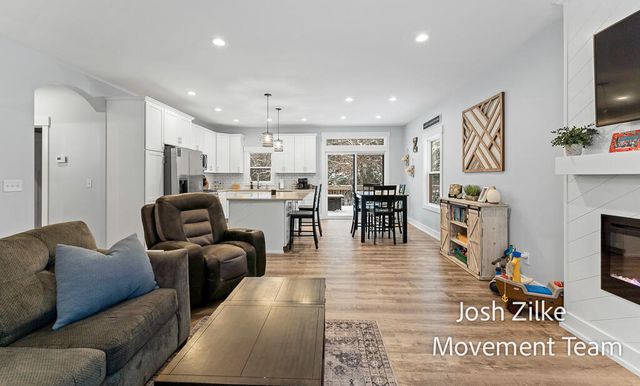 6027 Vesper Drive, Egelston Twp, MI 49442