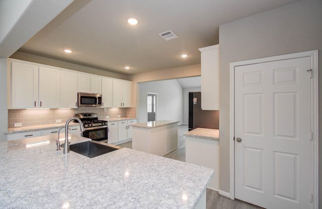 4603 Bay Vista Drive, Baytown, TX 77523