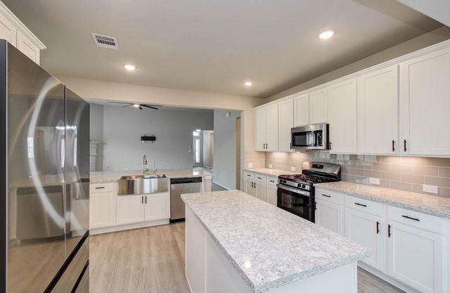 4603 Bay Vista Drive, Baytown, TX 77523