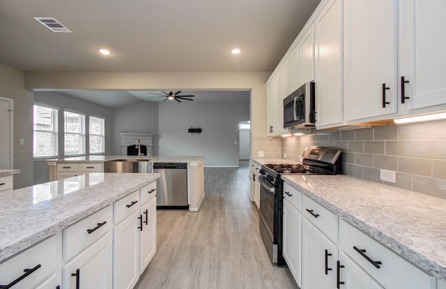 4603 Bay Vista Drive, Baytown, TX 77523