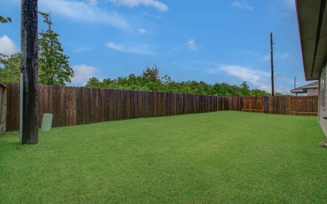 4603 Bay Vista Drive, Baytown, TX 77523