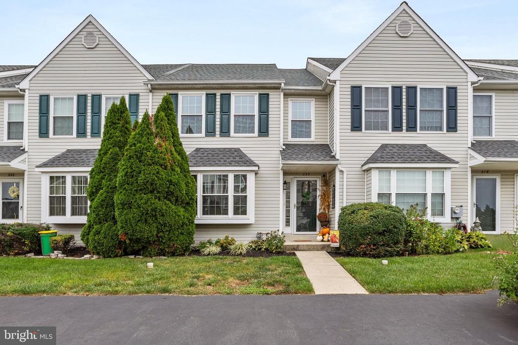 220 SPRING VALLEY WAY, Aston, PA 19014