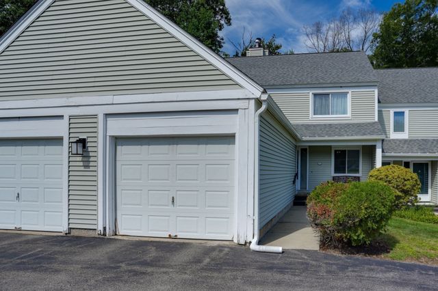 71 Stone Ridge Rd 71, Franklin, MA 02038