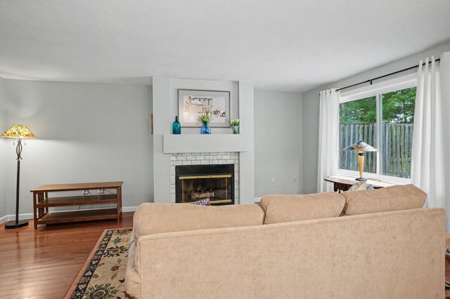 71 Stone Ridge Rd 71, Franklin, MA 02038