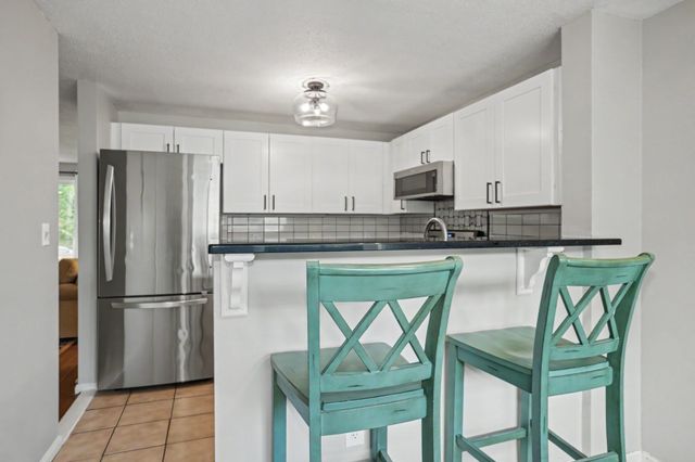 71 Stone Ridge Rd 71, Franklin, MA 02038