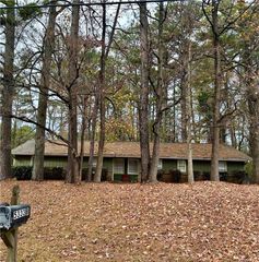 5333 Bishops Circle, Norcross, GA 30093