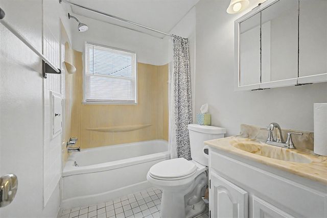 17727 Lowell Street, Roseville, MI 48066