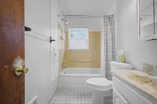 17727 Lowell Street, Roseville, MI 48066
