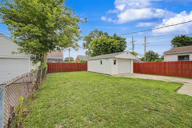 17727 Lowell Street, Roseville, MI 48066