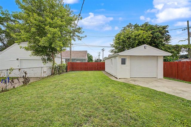 17727 Lowell Street, Roseville, MI 48066