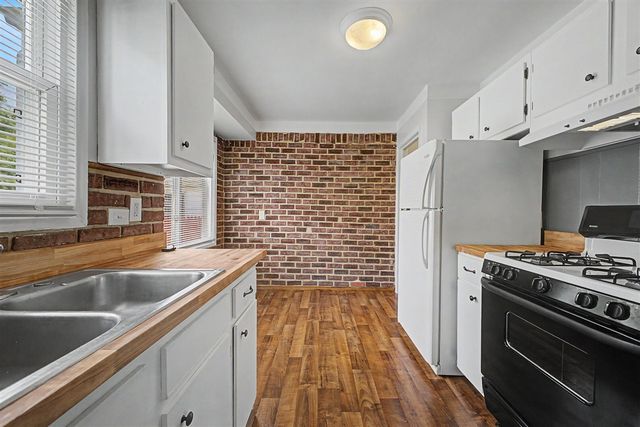17727 Lowell Street, Roseville, MI 48066