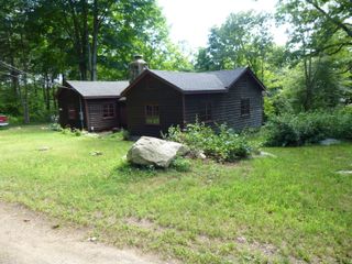 39 Schoolhouse Lane, East Hampton, CT 06424