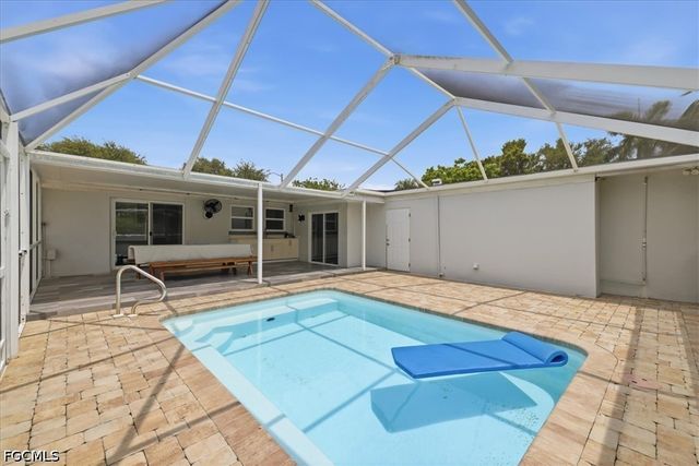1821 Winkler AVE, Fort Myers, FL 33901