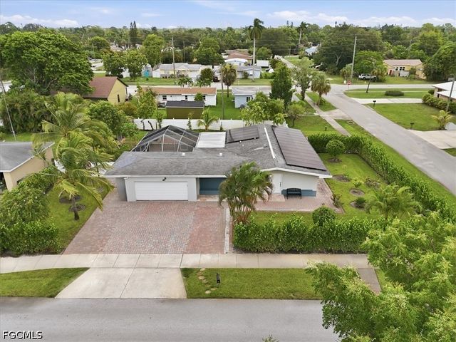 1821 Winkler AVE, Fort Myers, FL 33901