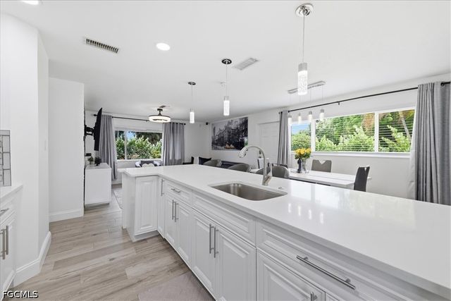 1821 Winkler AVE, Fort Myers, FL 33901