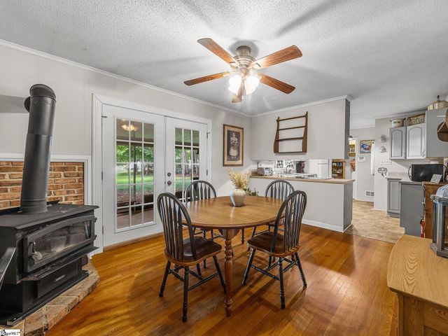 227 Ferndale Drive, Boiling Springs, SC 29316