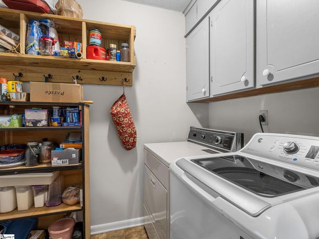 227 Ferndale Drive, Boiling Springs, SC 29316