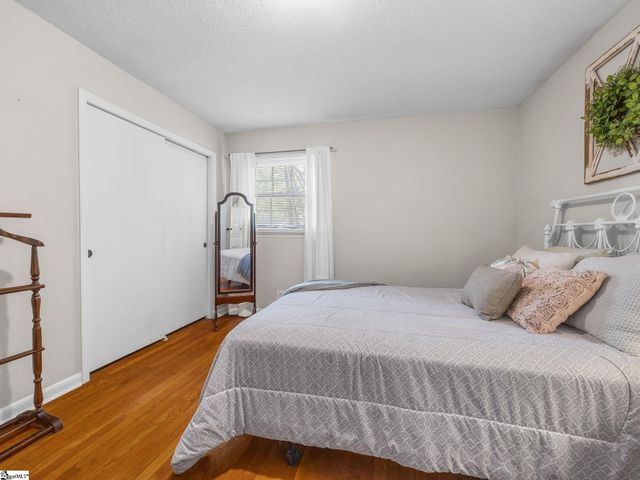 227 Ferndale Drive, Boiling Springs, SC 29316