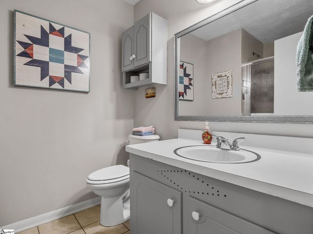 227 Ferndale Drive, Boiling Springs, SC 29316