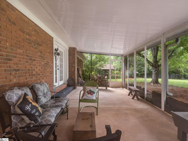 227 Ferndale Drive, Boiling Springs, SC 29316