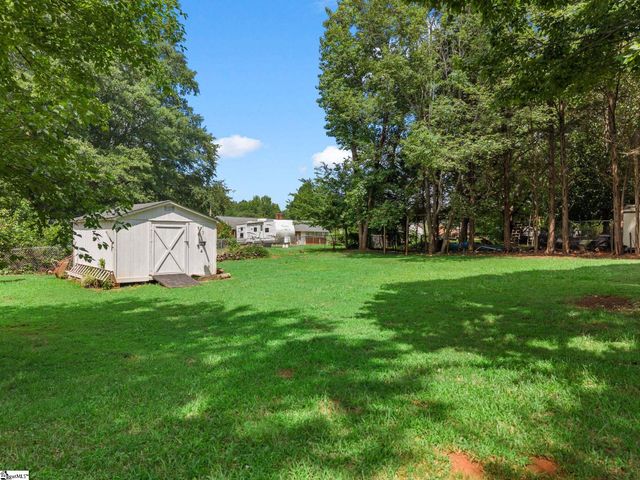 227 Ferndale Drive, Boiling Springs, SC 29316