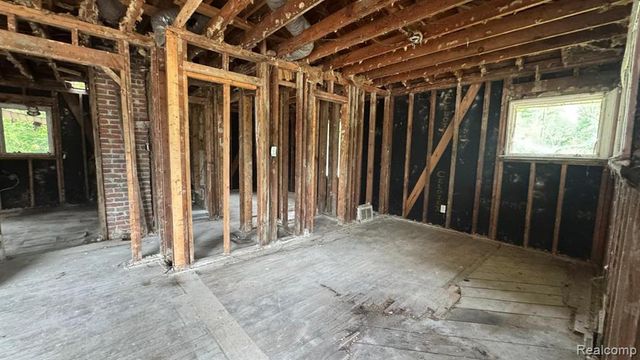 11975 Hamburg Street, Detroit, MI 48205