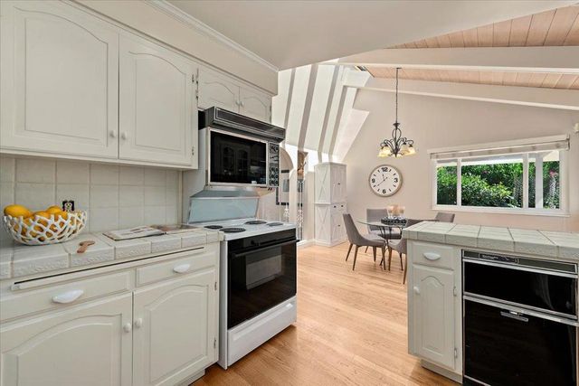 925 S Baywood Avenue, San Jose, CA 95128