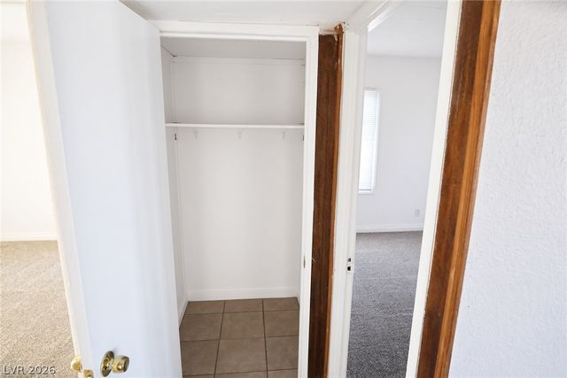 123 West Victory Road, Henderson, NV 89015