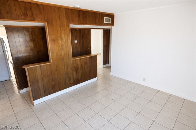 123 West Victory Road, Henderson, NV 89015