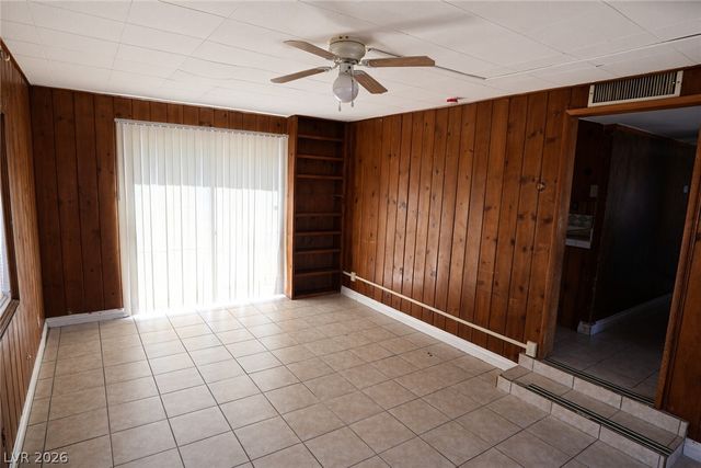 123 West Victory Road, Henderson, NV 89015