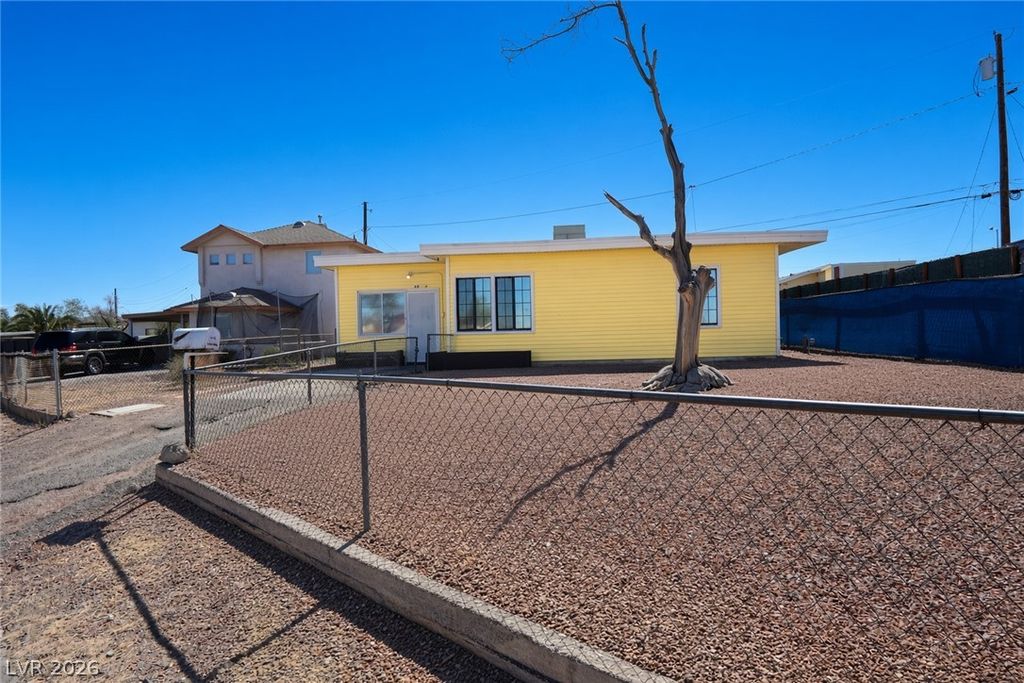 123 West Victory Road, Henderson, NV 89015
