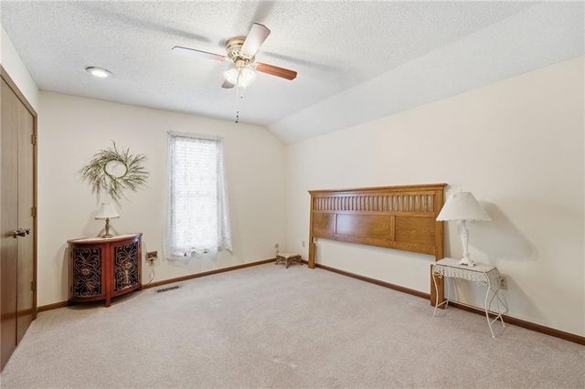 1153 E Frontier Lane, Olathe, KS 66062