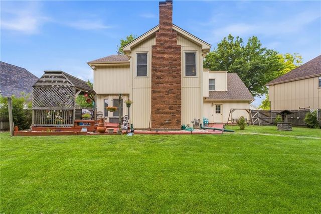 1153 E Frontier Lane, Olathe, KS 66062