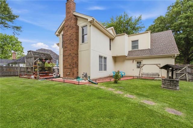1153 E Frontier Lane, Olathe, KS 66062